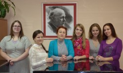 Янпольская И.А. с учащимися класса