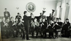 ФОТО 4 Репетиция духового оркестра училища. Рук. Г.В.Оловников, 1965г.