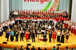 Удзельн__к__ II М__нскага харавога свята ___Спявай, мая стал__ца!