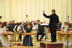 Концерт оркестра белорусских народных инструментов колледжа (руководитель Черников В.М.)3)